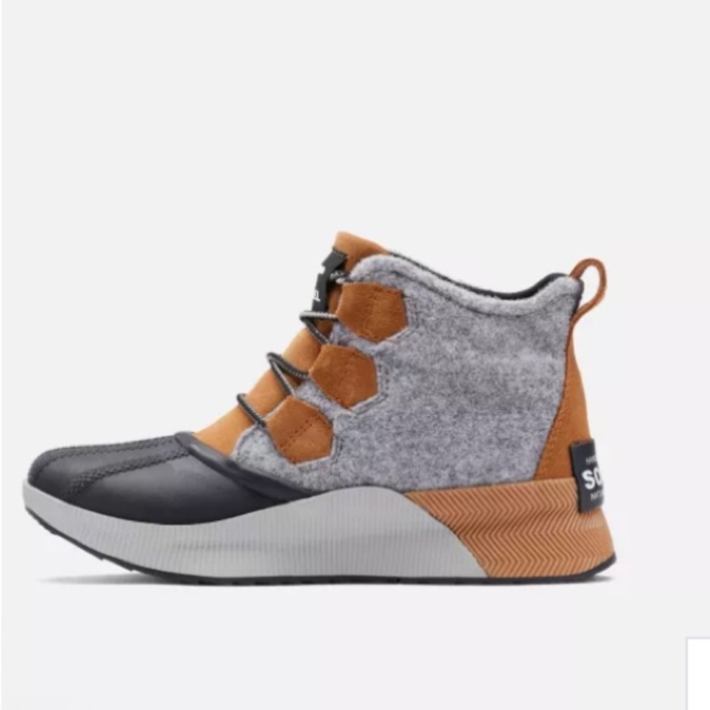 Sorel Gray and Brown out and about 3 classic waterproof boots 7.5